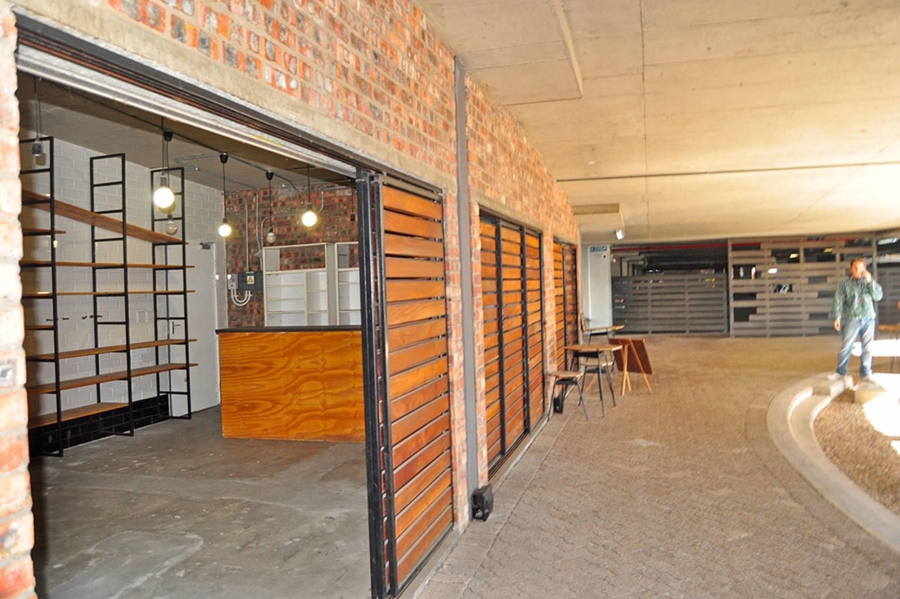 To Let commercial Property for Rent in Paarden Eiland Western Cape